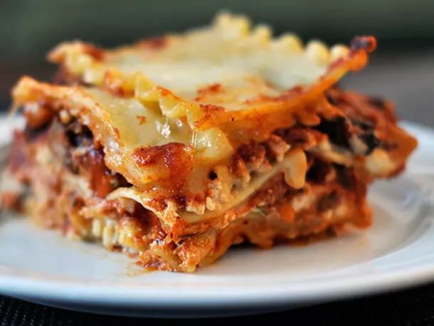 How To Layer and Make Lasagna