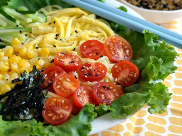 Japanese Cold Noodle Salad (Hiyashi Chuka)