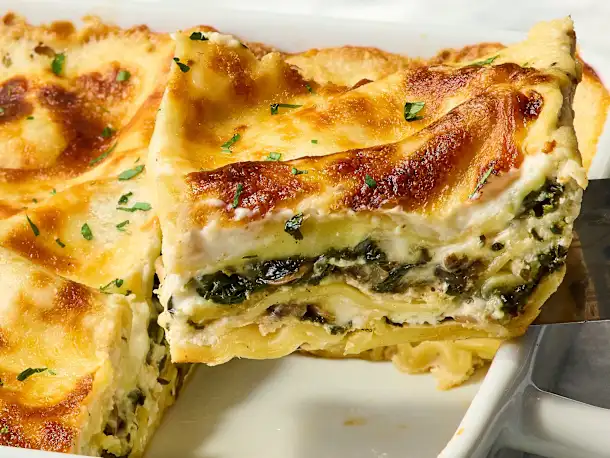 Creamy Spinach Mushroom Lasagna