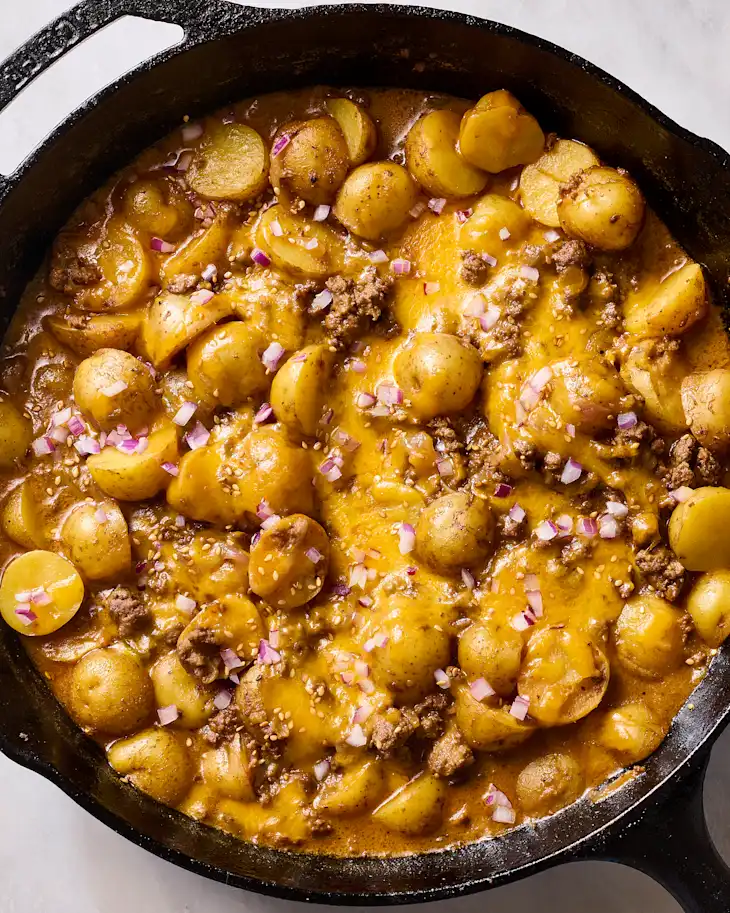 One-Pan Cheeseburger Skillet with Potatoes