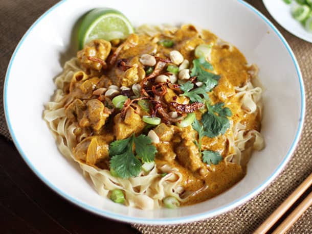 Egg Noodles with Rich Chicken Curry Sauce (Khao Soi)