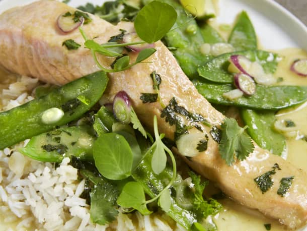 30-Minute Green Curry Braised Salmon