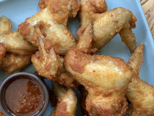 Pepper Teigen Just Shared Her Crispy Chicken Wings Recipe, and It’s Ridiculously Good