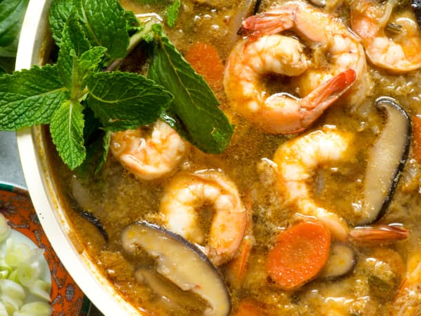 Sesame Ginger Shrimp and Cabbage Stew