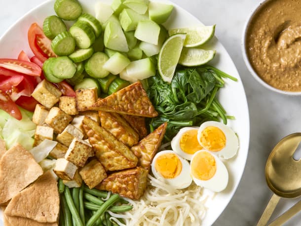 Gado Gado (Indonesian Salad with Peanut Dressing)