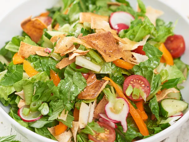 How To Make Fattoush (Middle Eastern Bread Salad) at Home