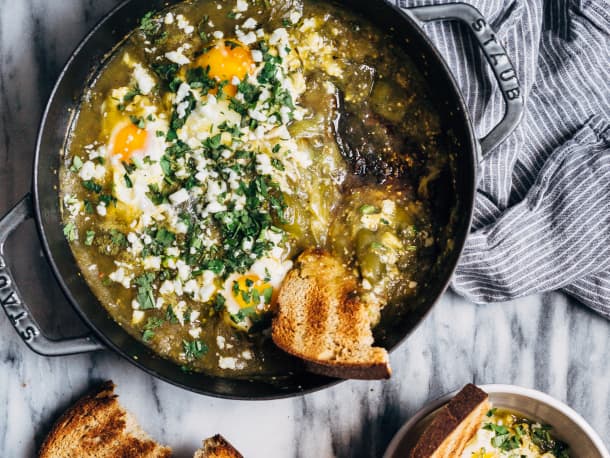 Smoky Tomatillo Shakshuka