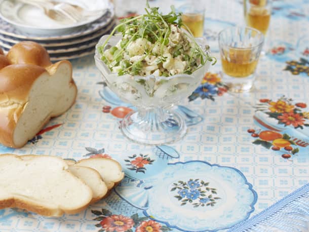 Салат оливье (Salat Olivier)