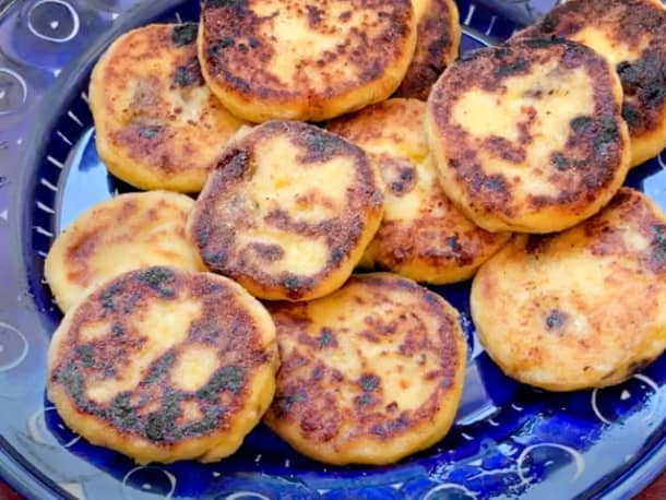 My Mom’s Russian Cheese Pancakes Are Utterly Soul-Satisfying (but So Easy to Make)