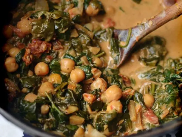 Braised Coconut Spinach & Chickpeas with Lemon