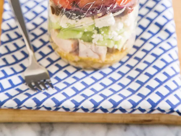 How To Make Greek Salad in a Jar