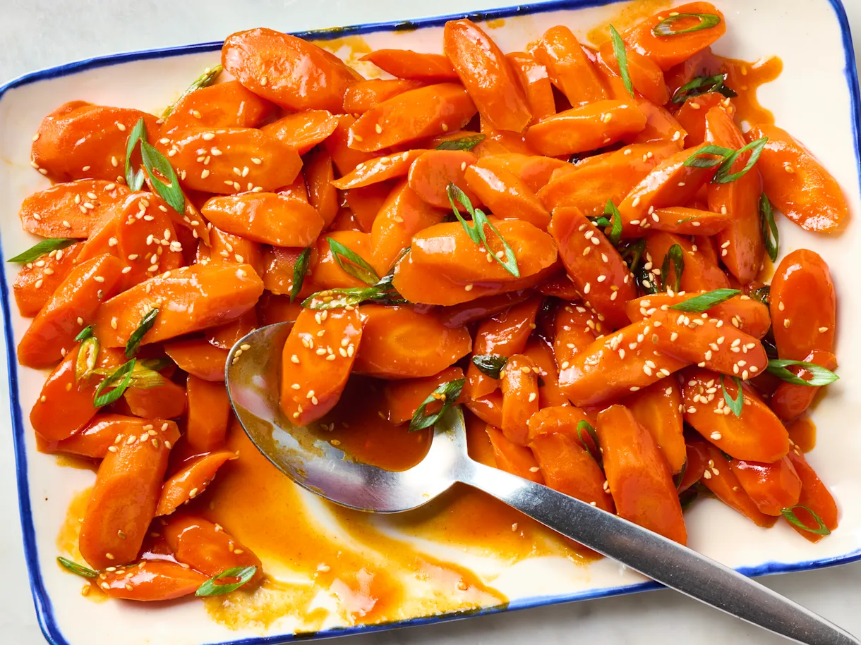 Gochujang Honey-Glazed Carrots