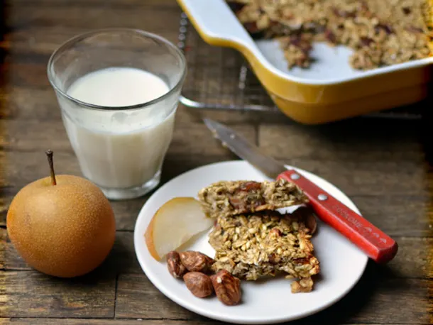 4-Ingredient Banana Oat Bars
