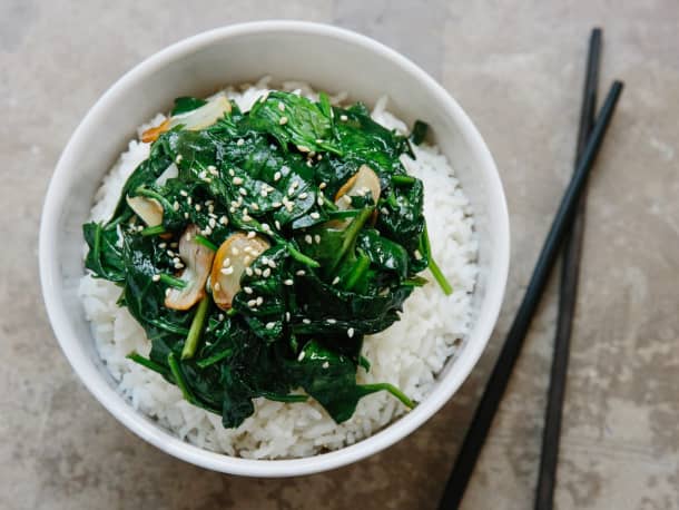 How To Stir-Fry Spinach with Garlic