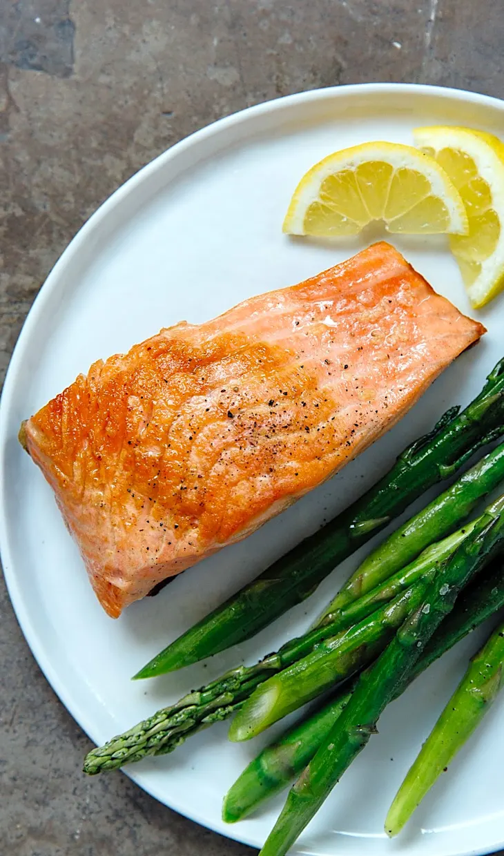 Easy Pan-Seared Salmon (Perfect Crispy Skin!)