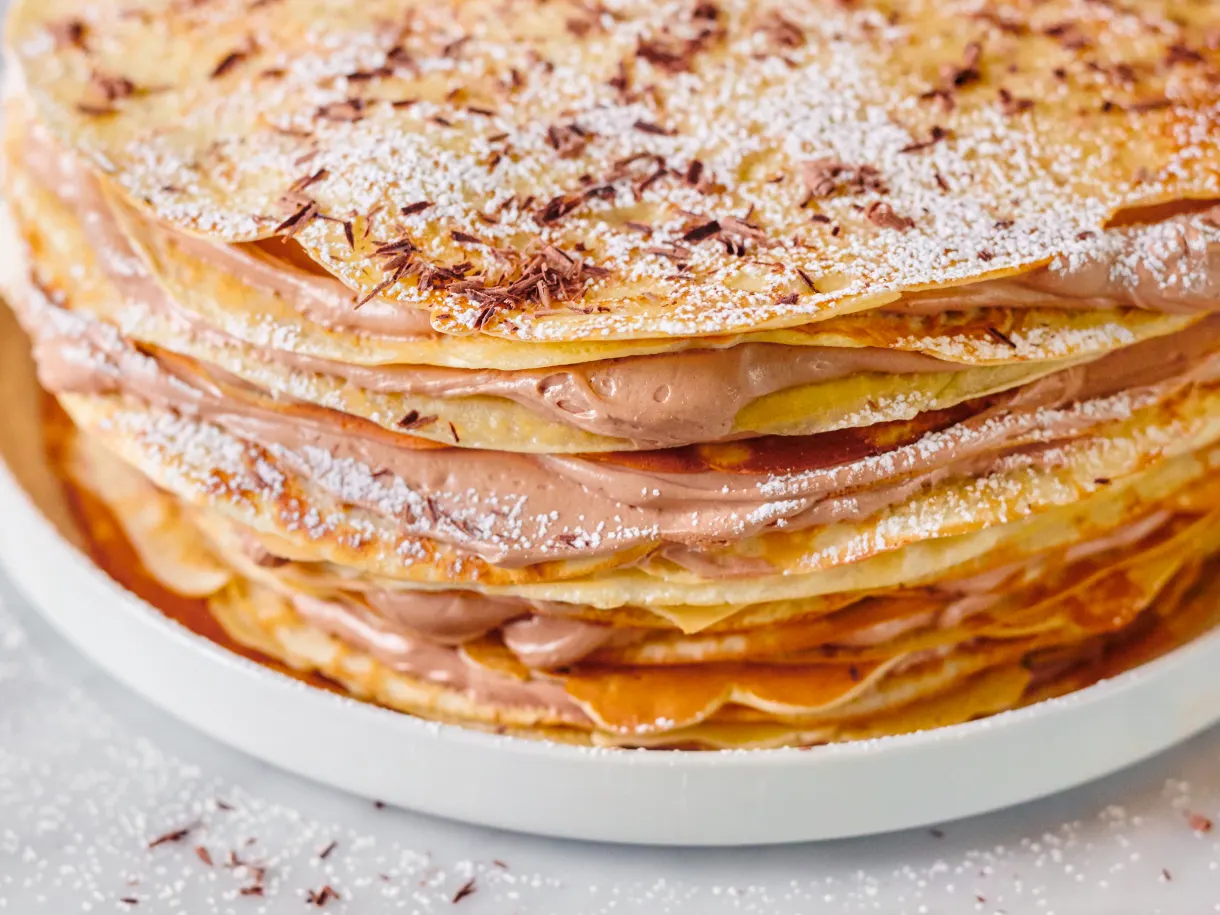 Nutella Crêpe Cake