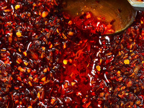 Copycat Trader Joe’s Chili Onion Crunch