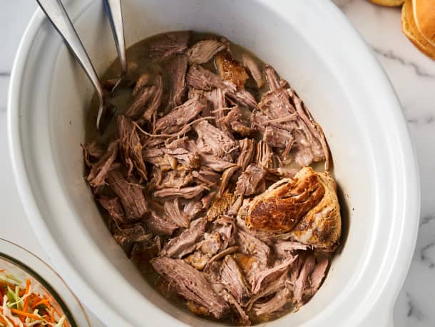 Slow Cooker BBQ Pulled Pork Sandwiches