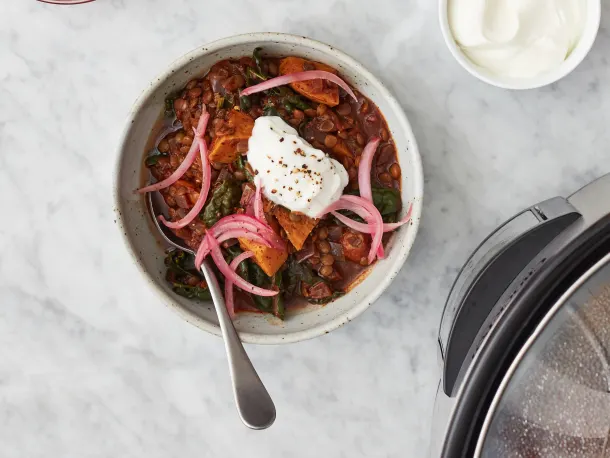 Slow Cooker Vegan Chili with Sweet Potatoes, Lentils, and Kale