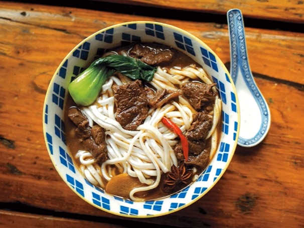 Niu Rou Mian 牛肉麵 (Taiwanese Beef Noodle Soup)