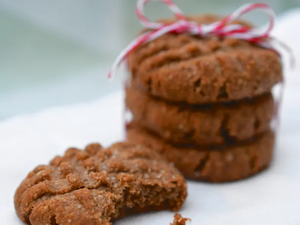 Chewy Almond Spice Cookies (Gluten-Free and Vegan!)