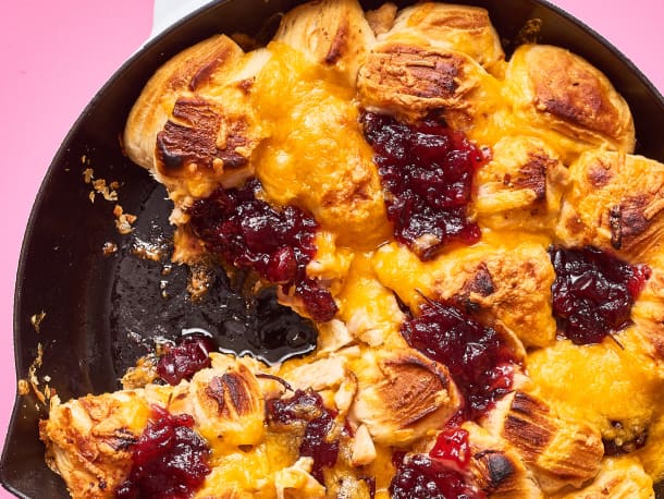 Cheesy Turkey and Cranberry Skillet Monkey Bread
