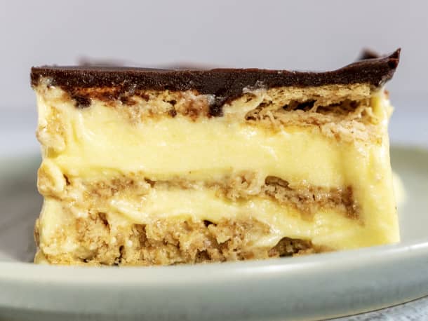 Chocolate Éclair Cake