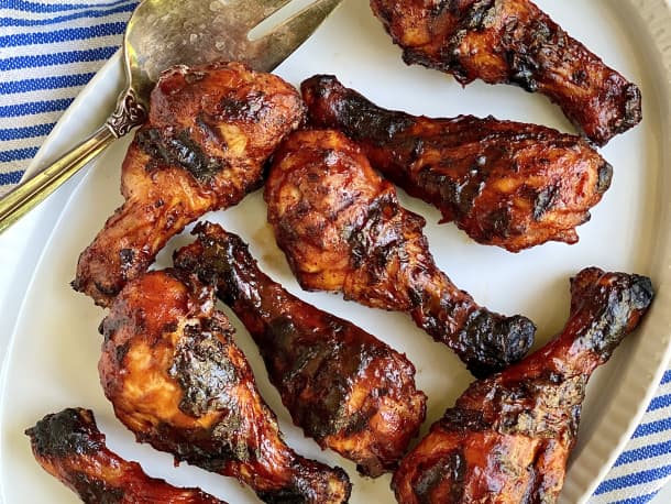 Easy Spice-Rubbed Grilled Chicken Drumsticks with BBQ Sauce
