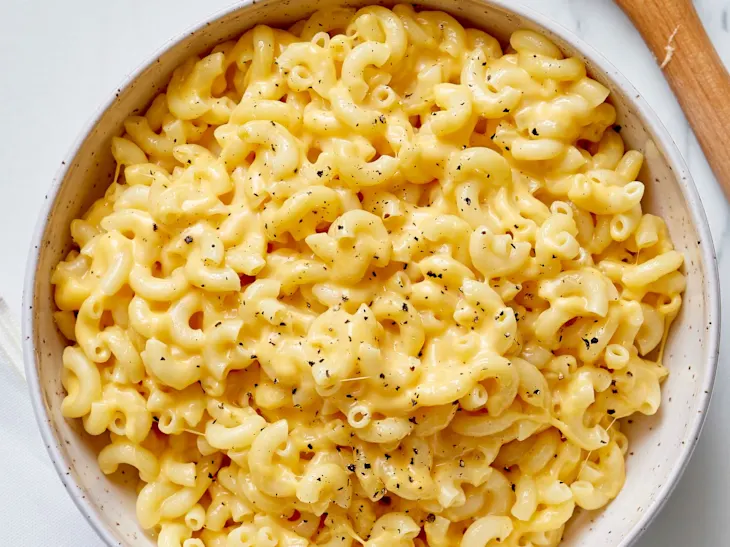 5-Ingredient Stovetop Macaroni and Cheese