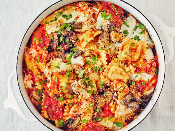 Cheesy Ravioli Pasta Bake