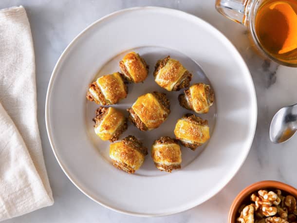 These Mini Cinnamon Walnut Rolls Are Little Bites of Nutty Perfection