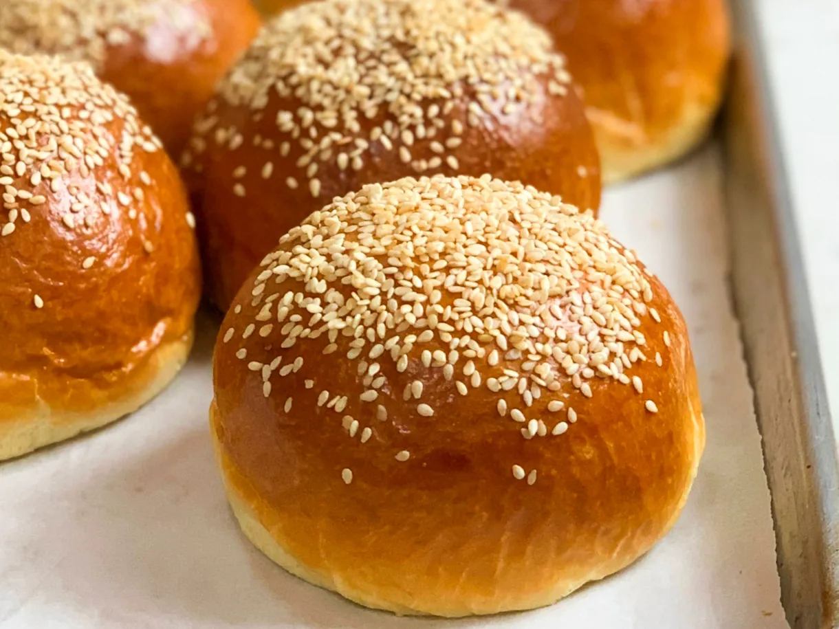 Fluffy Brioche Buns