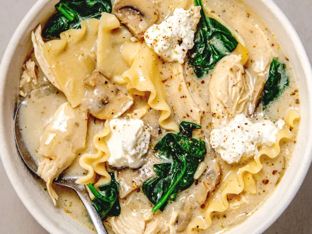 Creamy White Lasagna Soup