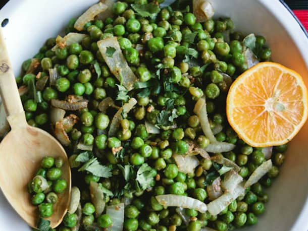 Basic Indian Recipe: Kerala Spiced Peas