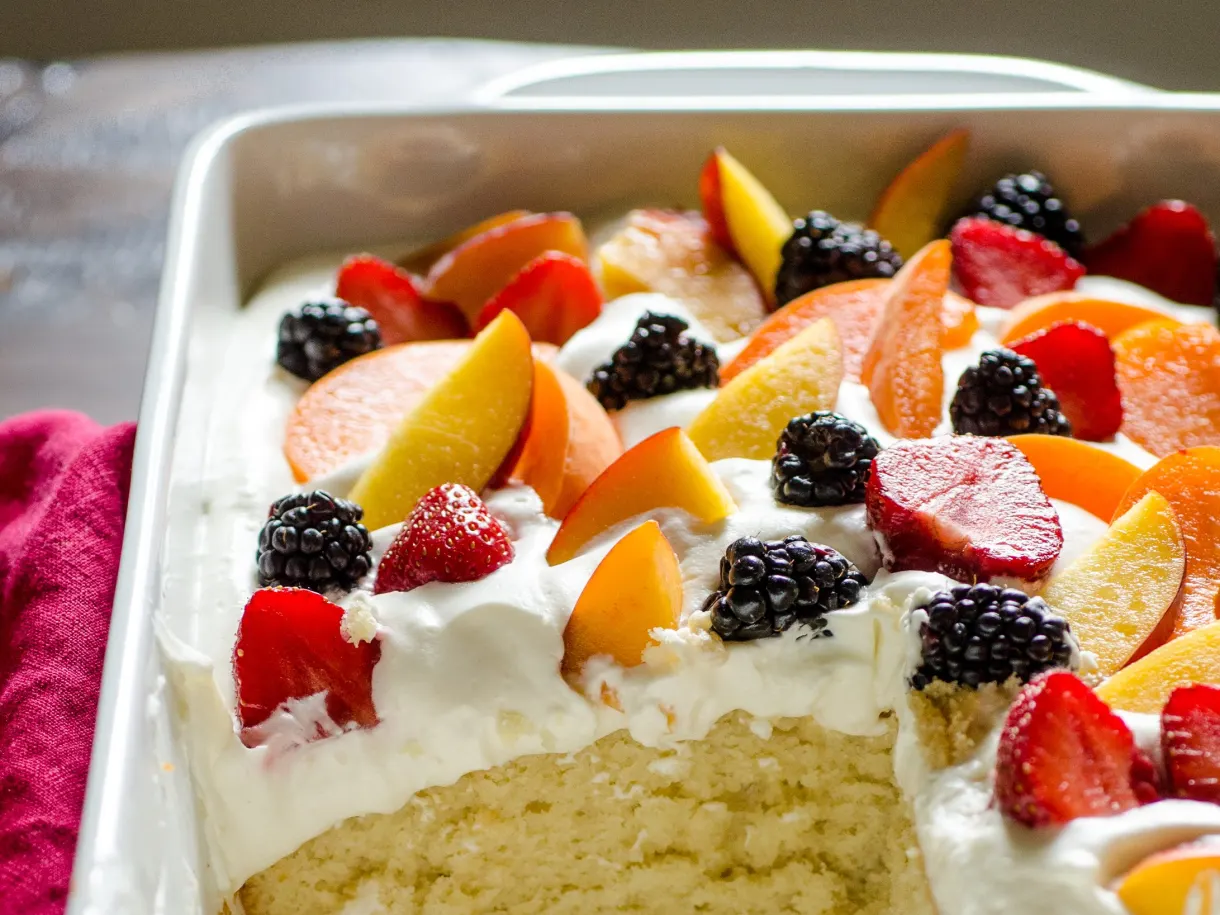 Easy Summer Cake with Fruit & Cream