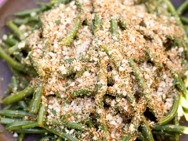 Lemony Green Beans With Almond Breadcrumbs