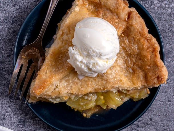 Perfect Green Tomato Pie