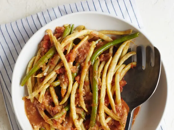 Summer Green Beans in Aromatic Spiced Tomatoes