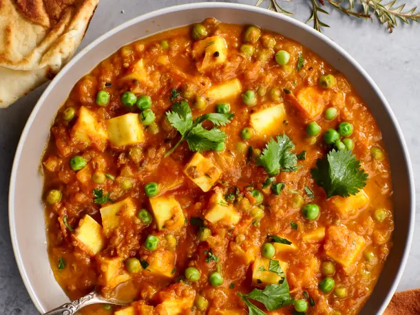It Wouldn’t Be Thanksgiving Without a Large Bowl of Matar Paneer on My Table