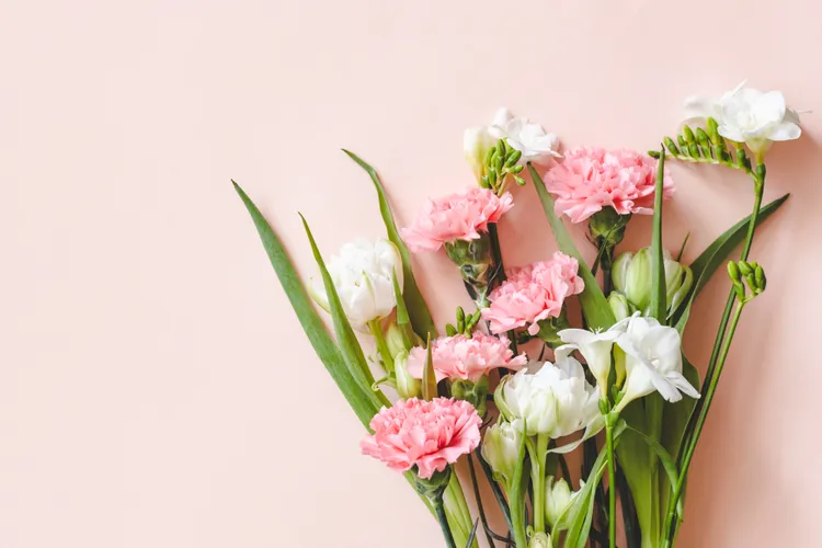 These Garden Flowers Make the Prettiest Fresh-Cut Mother's Day Bouquet