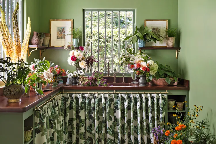 ‘Naturemaxxing’ Is Trending—4 Expert-Backed Ways to Bring the Trend into Your Home