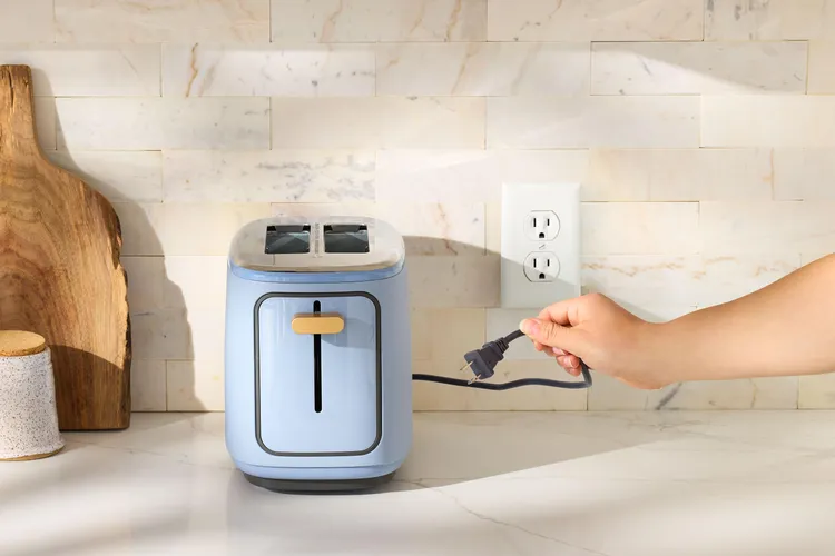 4 Items You Should Always Unplug After Each Use