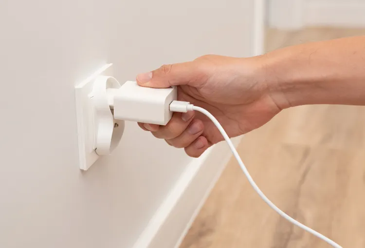 5 Appliances That Should Never Be Plugged Into a Smart Plug