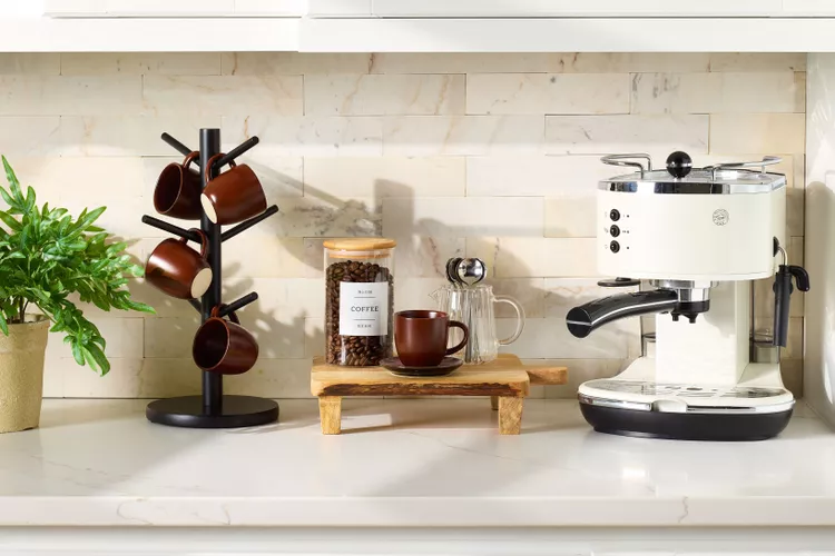 How to Remove Stains From Quartz Countertops Without Damaging the Finish