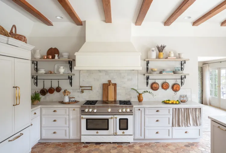 Quick Spring Cleaning Tasks That Instantly Refresh Your Home in 30 Minutes