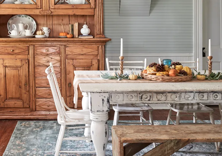What Your Favorite Fall Movie Says About How You Should Decorate Your Home