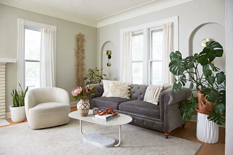 Goodbye, Modern Lines: Curvy Furniture Is This Year's Most Popular Design Trend