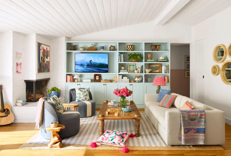 5 Paint Colors That Make Your Home Look Dated
