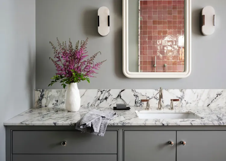 10 Things to Never Leave on the Bathroom Counter, According to a Professional Organizer