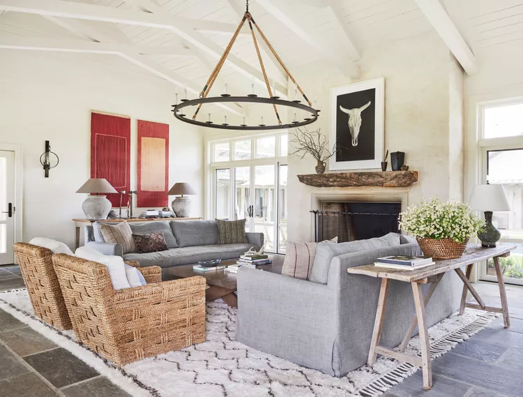 13 Off-White Paint Colors That Experts Always Recommend to Make Rooms Feel Bigger and Brighter